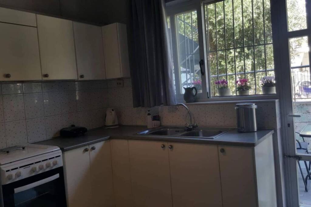 Apartament Ευρύχωρο Σπίτι Στην Πάτρα Zewnętrze zdjęcie